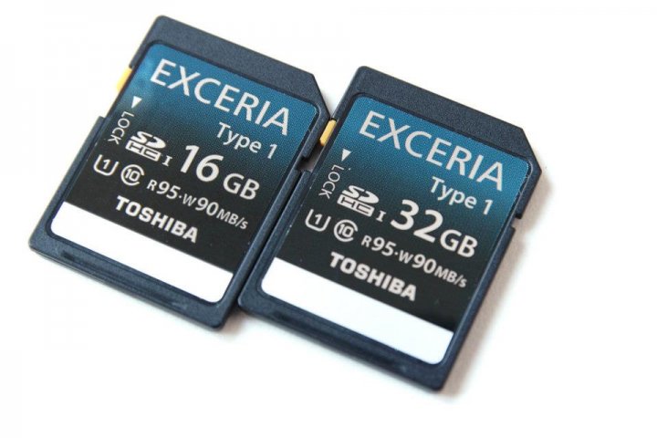 Toshiba EXCERIA Type 1 Serie (16/32 GB) - UHS-I SDHC Speicherkarte